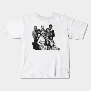 WKRP FAMILY Kids T-Shirt